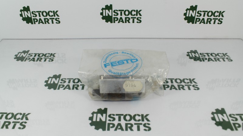 FESTO 5154 AIR CYLINDER SWIVEL FLANGE WITH HARDWARE NSFB - Click Image to Close