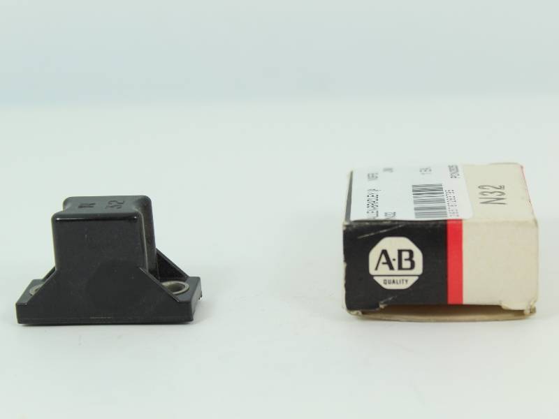 ALLEN-BRADLEY N32 NSFB - HEATER ELEMENT - Click Image to Close