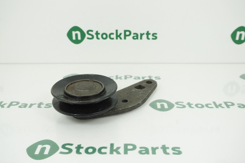 HYSTER 352723 PULLEY WHEEL WITH BRACKET NSNB