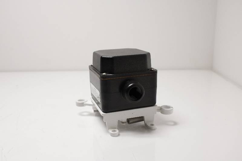 REES 04945-000 NSNBC01