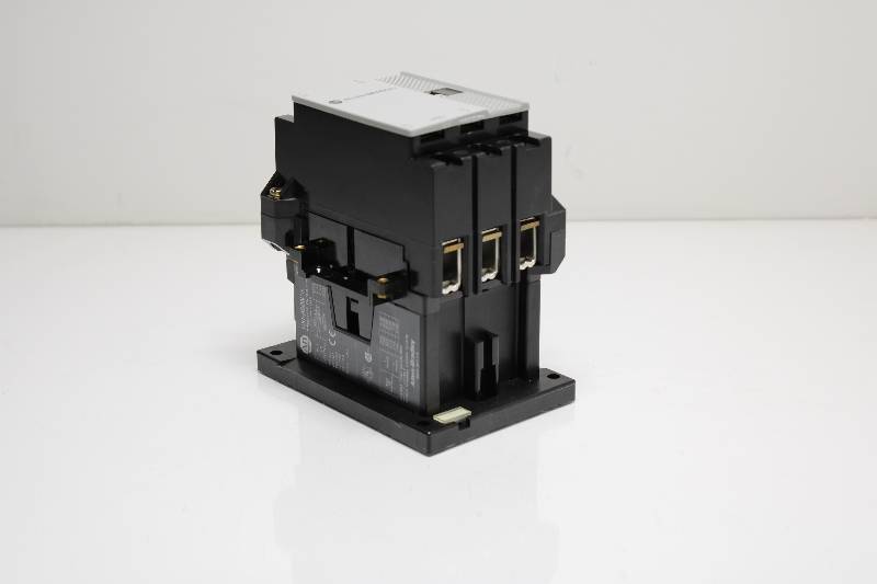 ALLEN-BRADLEY 100-A60N*3 SER C NSNB - CONTACTOR