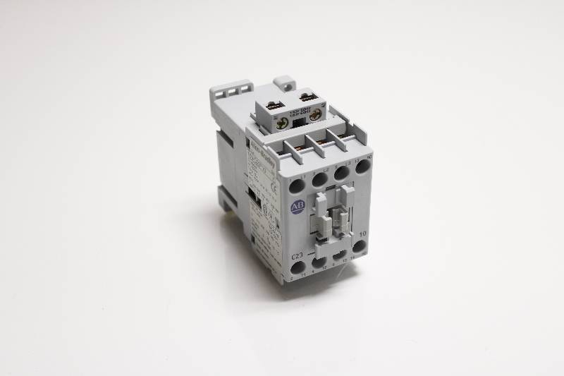 ALLEN-BRADLEY 100-C23*10 SER C NSNBC02 - CONTACTOR