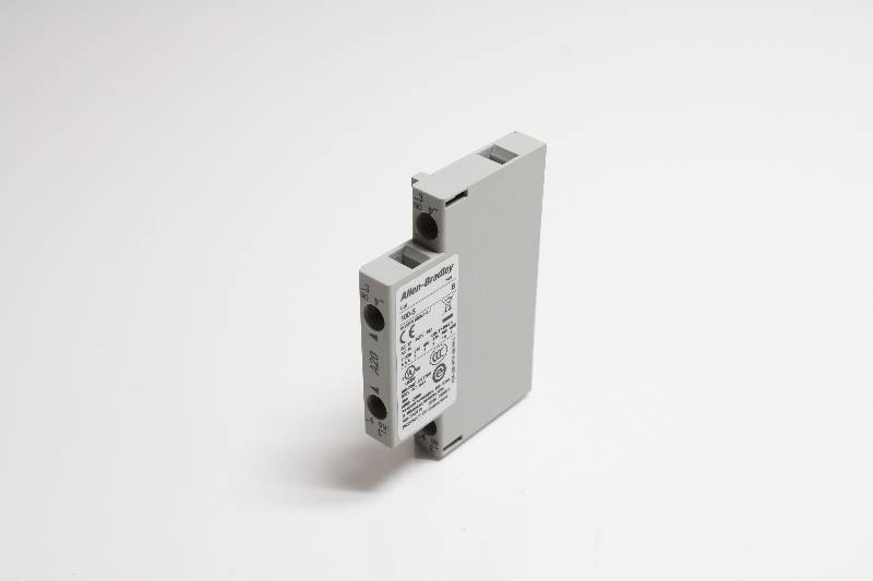 ALLEN-BRADLEY 100-SA20 SER B NSNBC02 - CONTACTOR