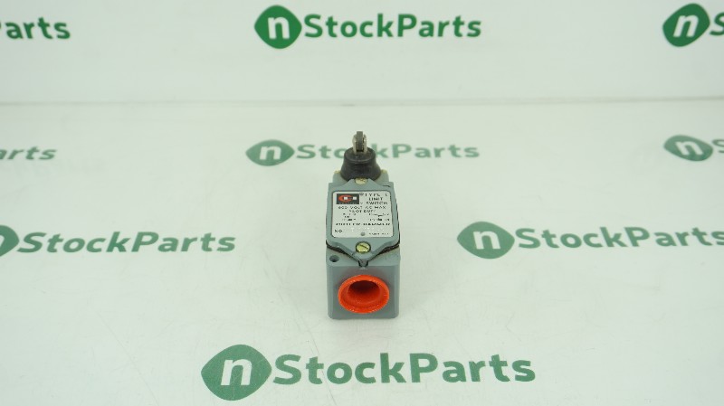 CUTLER-HAMMER 10316H284C TYPE L OIL-TIGHT LIMIT SWITCH NSNB