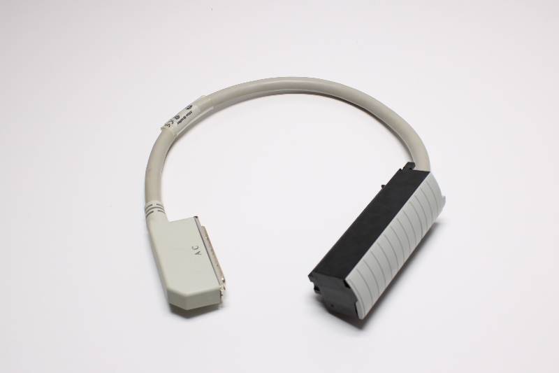 ALLEN-BRADLEY 1492-CONCAB005Y SER A NSNBC01