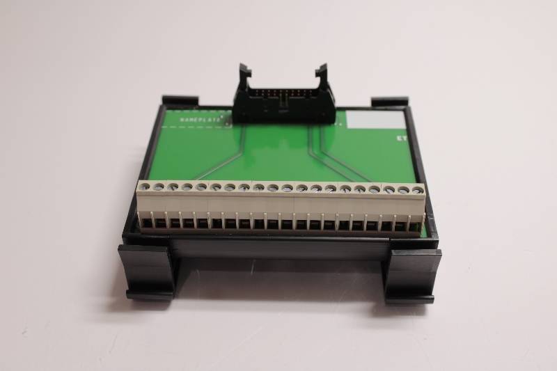 ALLEN-BRADLEY 1492-IFM20F SER C NSFBC01 - PLC
