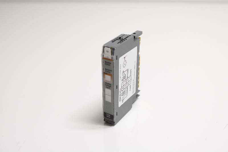 ALLEN-BRADLEY 1734-IE2V SER C NSNBC02 - PLC