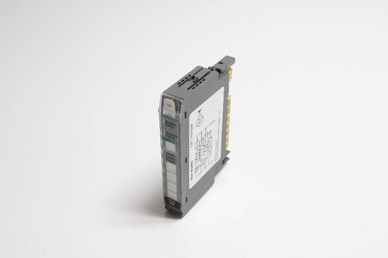 ALLEN-BRADLEY 1734-OB8 SER C NSNBC02 - PLC