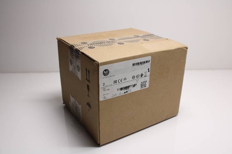 ALLEN-BRADLEY 1756-A4 SER C NSFBC01 - PLC