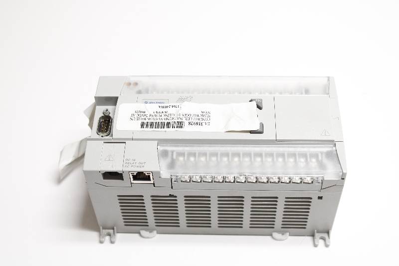 ALLEN-BRADLEY 1766-L32BWA SER C NSNBC01 - PLC