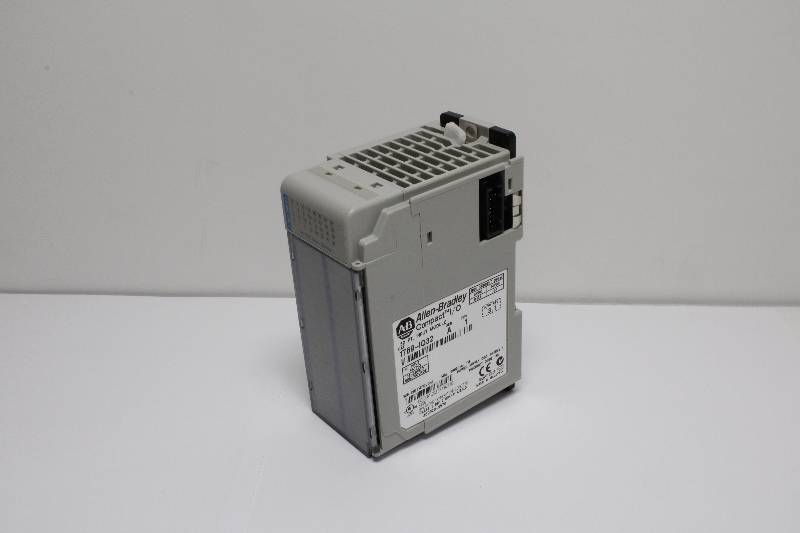 ALLEN-BRADLEY 1769-IQ32 SER A NSNBC01 - PLC