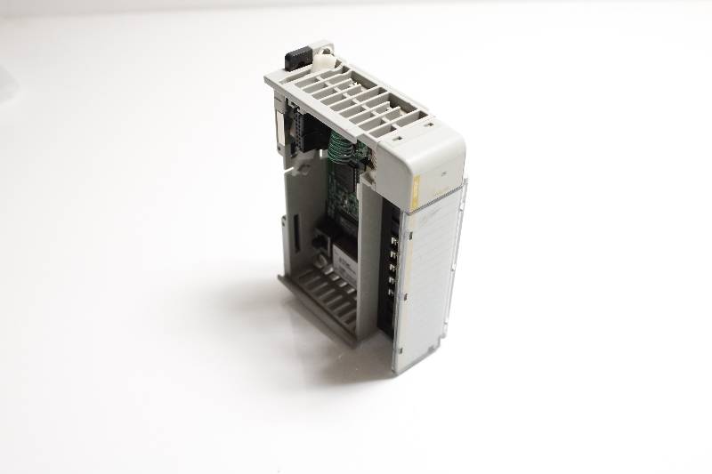 ALLEN-BRADLEY 1769-OF2 SER B NSNBC01 - PLC