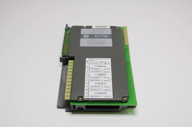 ALLEN-BRADLEY 1771-OZL NSNBC01 - PLC