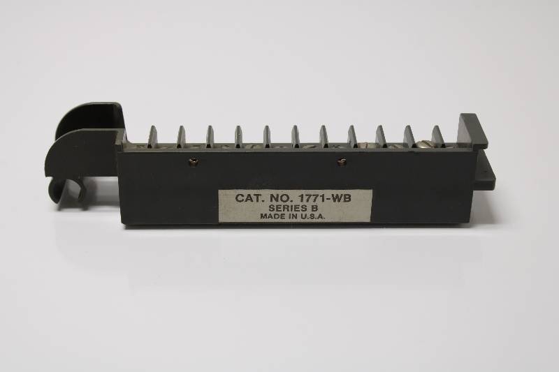 ALLEN-BRADLEY 1771-WB SER B NSNBC01 - PLC