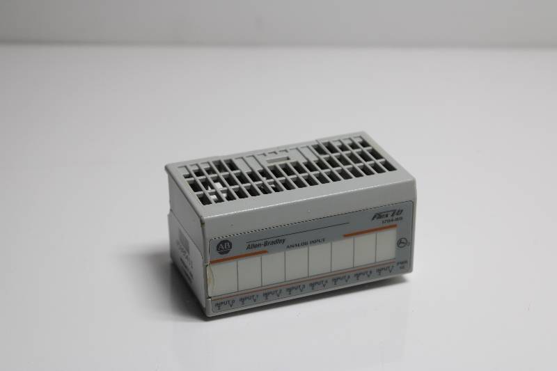 ALLEN-BRADLEY 1794-IE8 SER B NSNBC01 - PLC