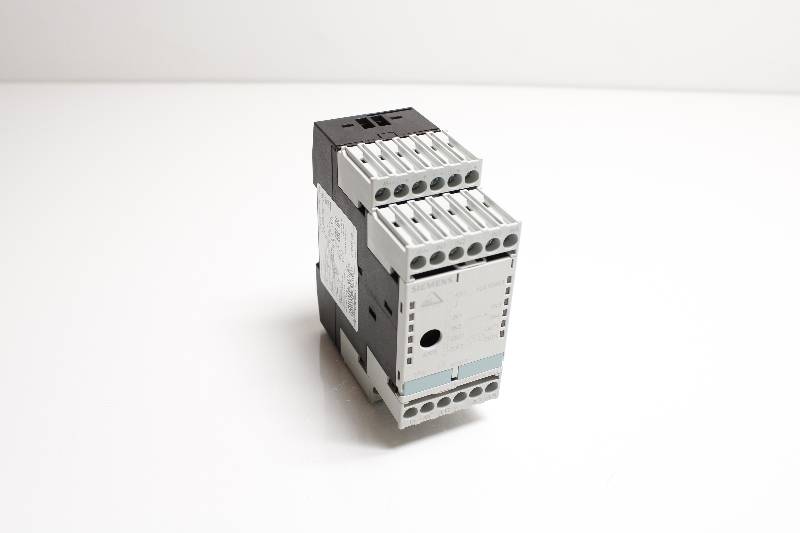 SIEMENS 3RK1400-1CE01-0AA2 NSNBC02 - PLC