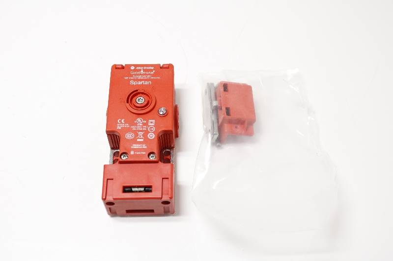 ALLEN-BRADLEY 440G-S36001 SER B NSNBC01 - SAFETY SWITCH