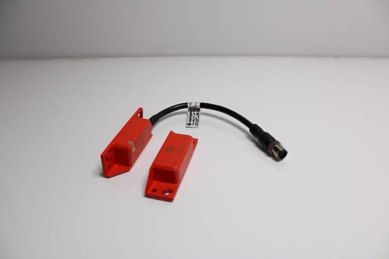 ALLEN-BRADLEY 440N-Z21US2HN SER B NSNBC01 - SAFETY SWITCH