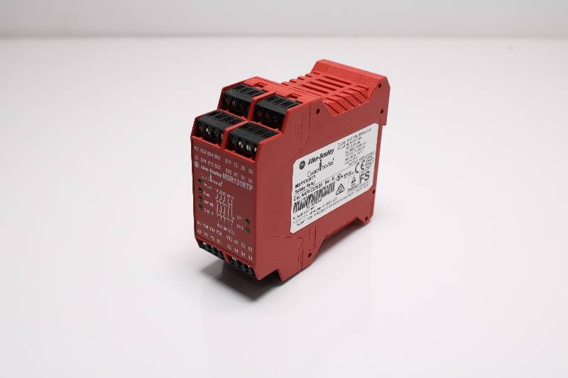 ALLEN-BRADLEY 440R-C23139 SER B NSNBC01 - RELAY