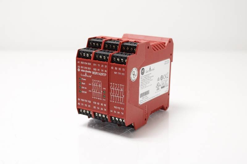 ALLEN-BRADLEY 440R-G23216 SER A NSNBC01 - RELAY