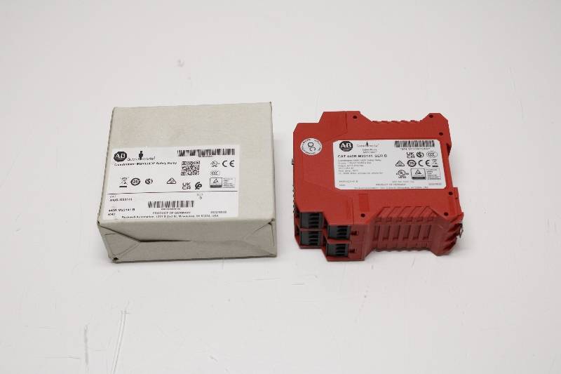 ALLEN-BRADLEY 440R-M23141 SER B NSFBC01 - RELAY