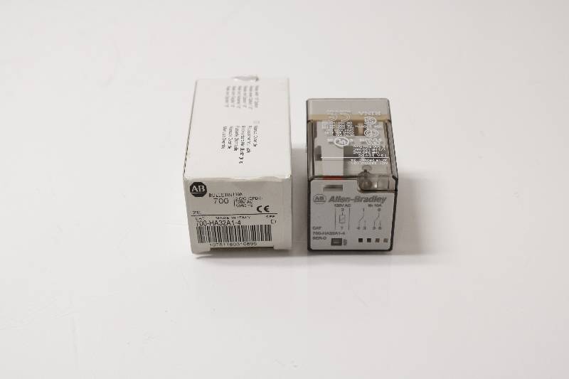 ALLEN-BRADLEY 700-HA32A1-4 SER D NSFBC01 - RELAY