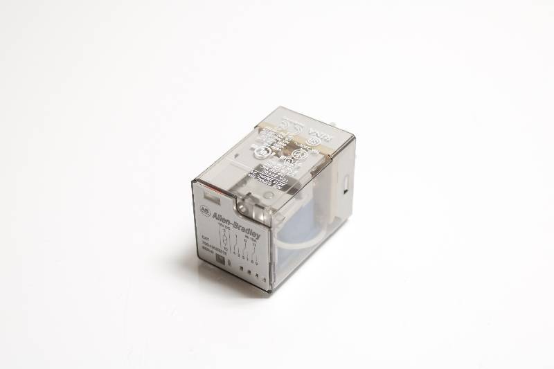 ALLEN-BRADLEY 700-HA33Z12 SER D NSNB - RELAY