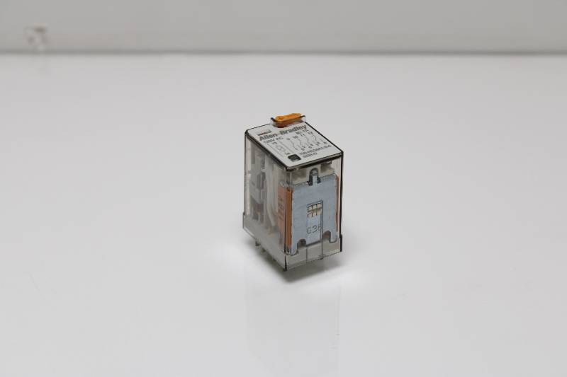 ALLEN-BRADLEY 700-HC24A1-3-4 SER D NSNBC02 - RELAY