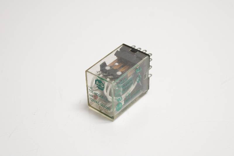 ALLEN-BRADLEY 700-HC54A1-4 SER C NSNB - RELAY