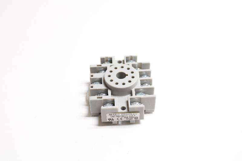 ALLEN-BRADLEY 700-HN126 SER A NSNB - RELAY