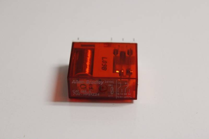 ALLEN-BRADLEY 700-HPSXZ24 SER A NSNBC01 - RELAY