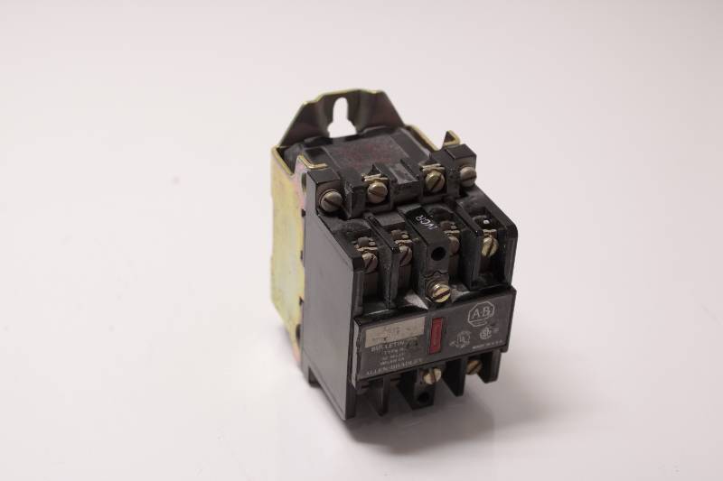 ALLEN-BRADLEY 700-N400A1 SER C NSNBC01 - RELAY