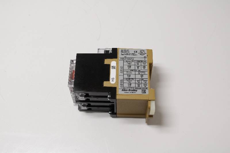ALLEN-BRADLEY 700-P400A2 SER E NSNBC01 - RELAY