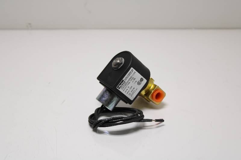 PARKER 7121KBN2SV00N0C111P3 NSNBC02 - SOLENOID VALVE