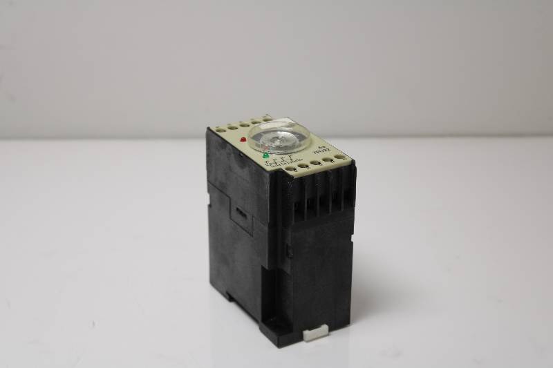 SIEMENS 7PU2240-1QB30 NSNB - CONTACTOR