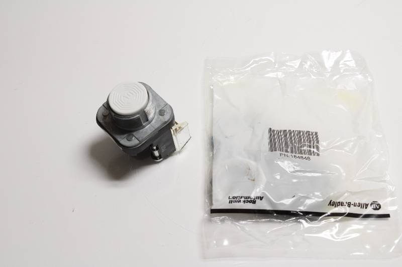 ALLEN-BRADLEY 800T-A5A SER T NSNB