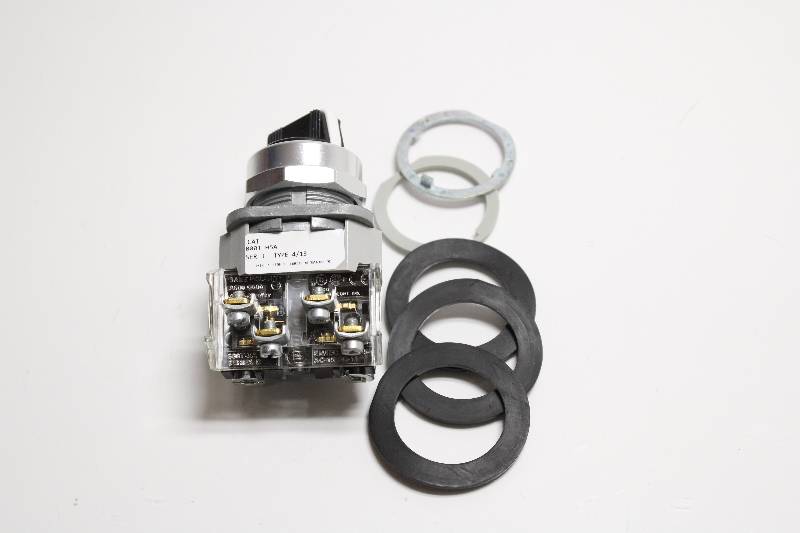 ALLEN-BRADLEY 800T-H5A SER T NSNBC01
