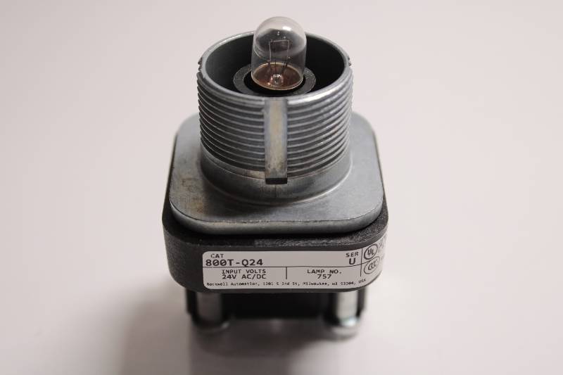 ALLEN-BRADLEY 800T-Q24 SER U NSMDC01