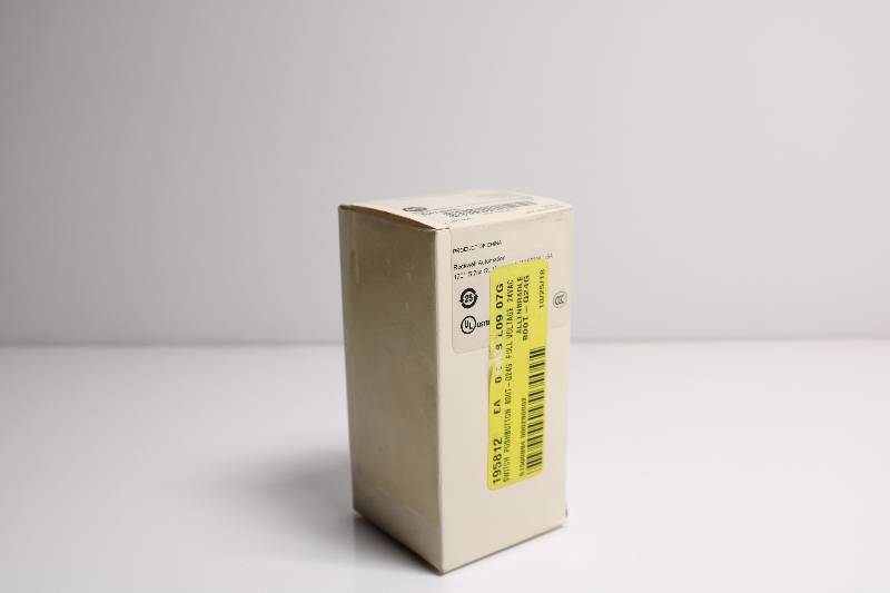 ALLEN-BRADLEY 800T-Q24G SER U NSFBC01