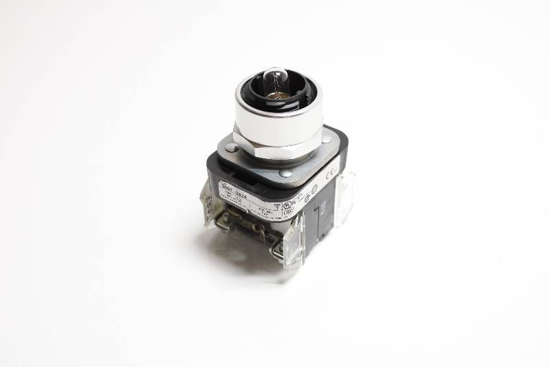 ALLEN-BRADLEY 800T-QB24 MISSING PARTS SER T NSMDC01