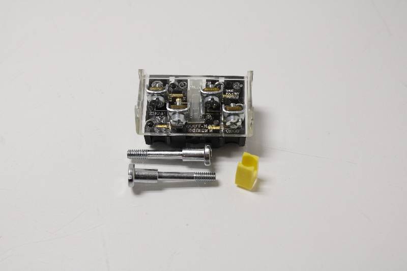 ALLEN-BRADLEY 800T-XA1 SER E NSNBC01