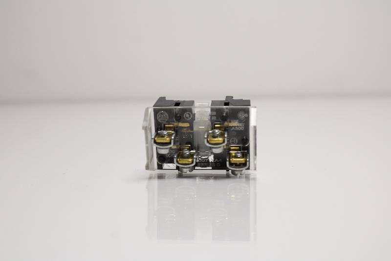 ALLEN-BRADLEY 800T-XA4 SER D MISSING PARTS NSMD - CONTACTOR