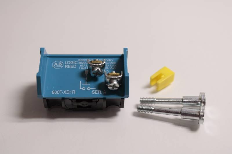 ALLEN-BRADLEY 800T-XD1R SER A NSNBC01