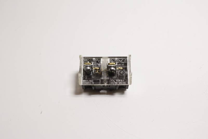 ALLEN-BRADLEY 800T-XD2 SER D NSMD