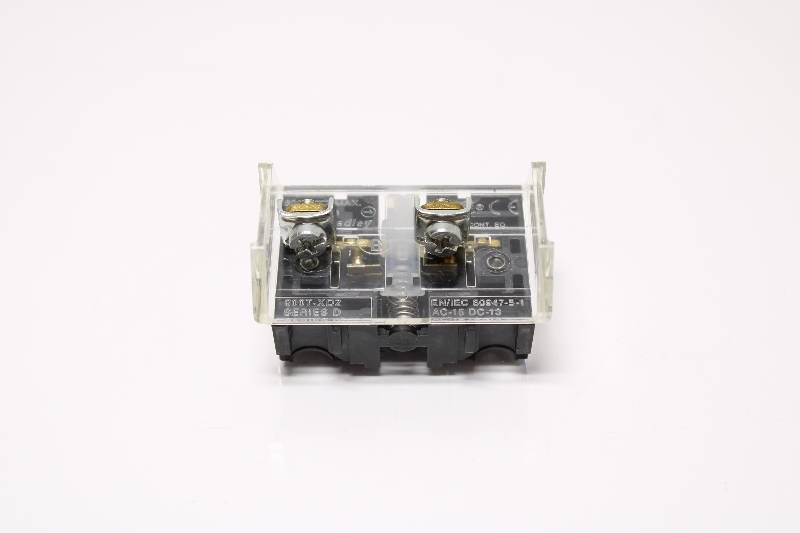 ALLEN-BRADLEY 800T-XD2 SER D NSNBC01