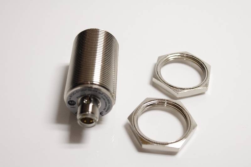 ALLEN-BRADLEY 872C-D10NP30-D4 SER E NSNBC01