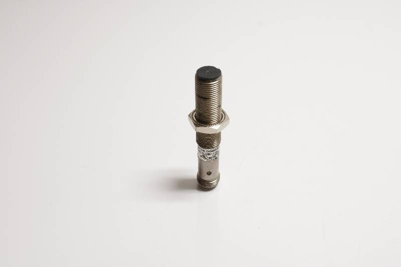 ALLEN-BRADLEY 872C-D3NN12-D4 SER C NSNBC02