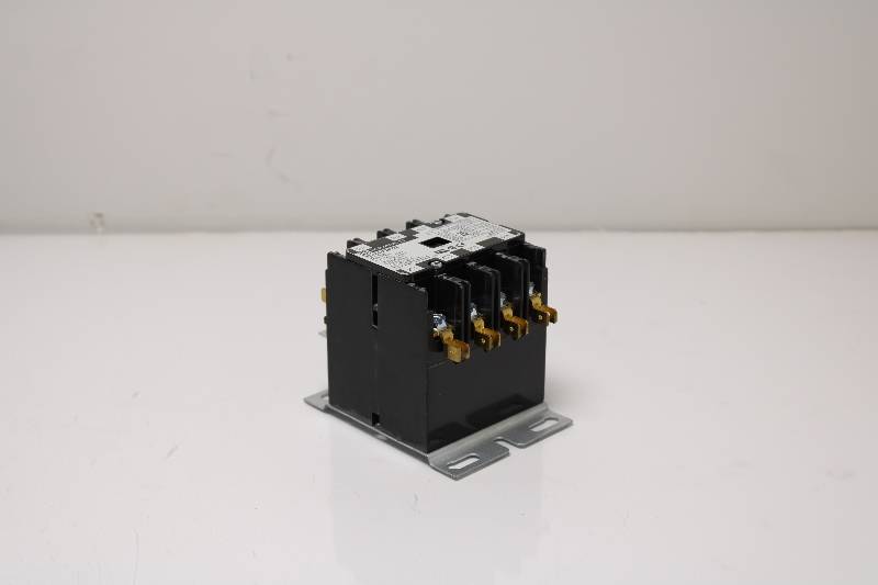 SQUARE-D 8910DPA24V02 NSNBC02 - CONTACTOR