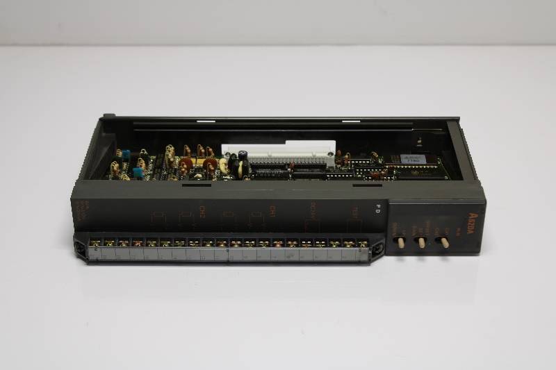 MITSUBISHI ELECTRIC A62DA NSNBC01 - PLC