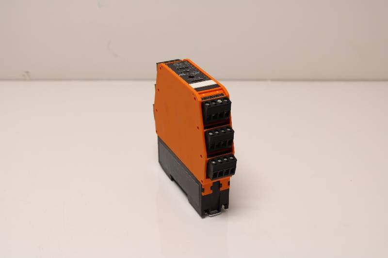 IFM ELECTRONIC AC2261 NSNBC02 - RELAY